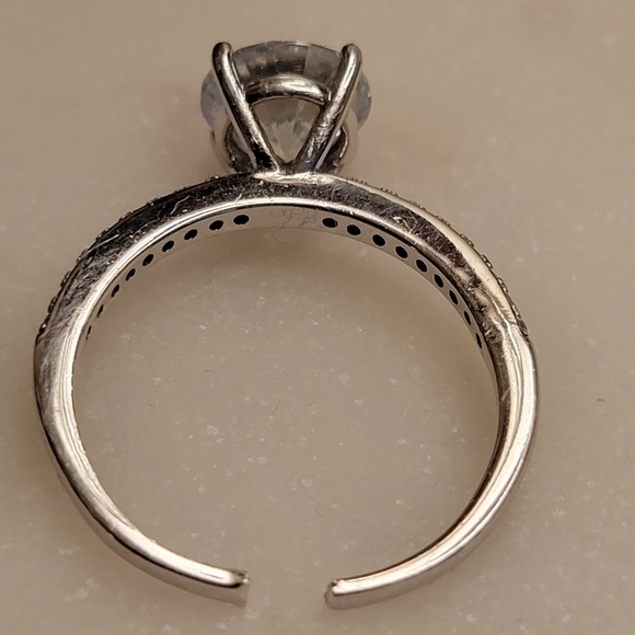 6 Carat Diamond Wedding Rings - Picture 14 of 14